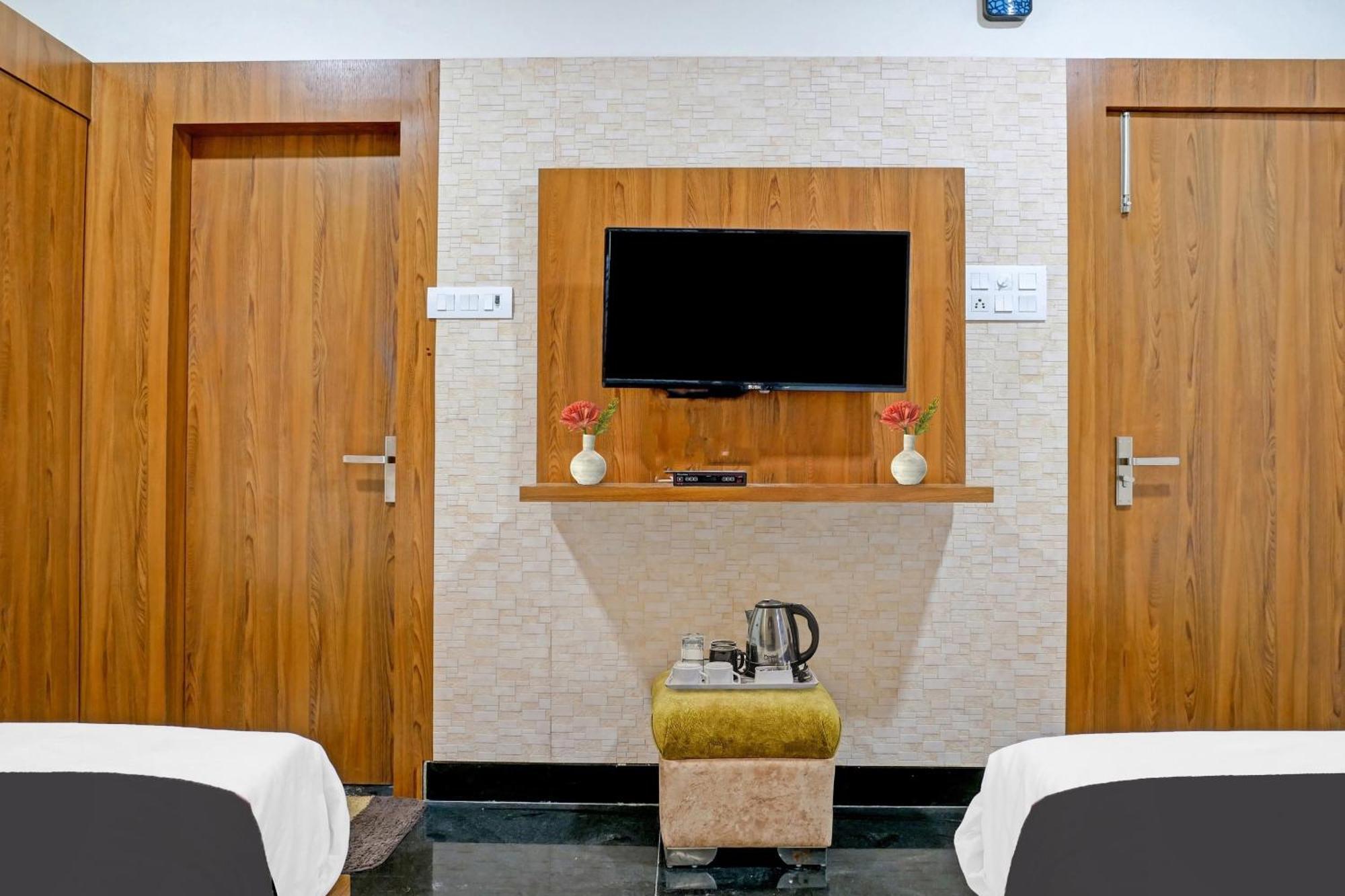 Hotel Collection O Shaurya Varanasi